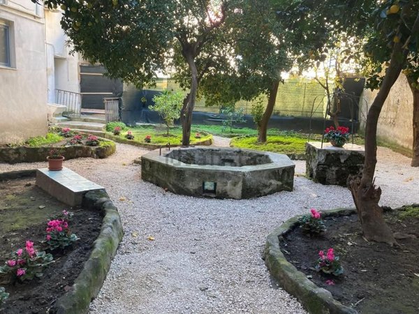 appartamento in affitto a Napoli in zona Stella