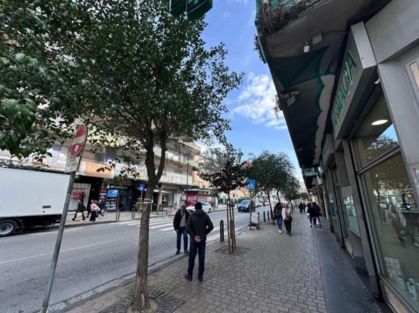 ufficio in affitto a Napoli in zona Soccavo