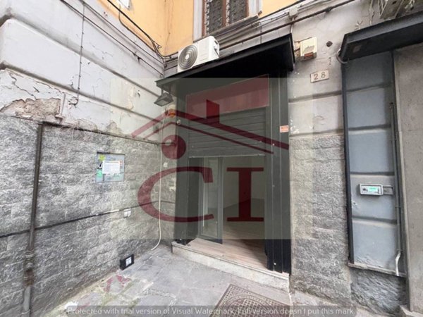 negozio in affitto a Napoli in zona Pendino / San Giuseppe