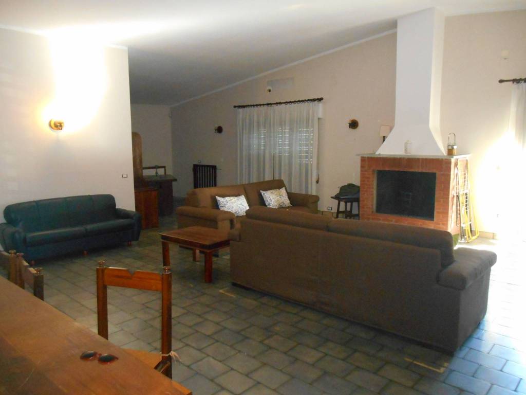 ufficio in affitto a Napoli in zona Bagnoli