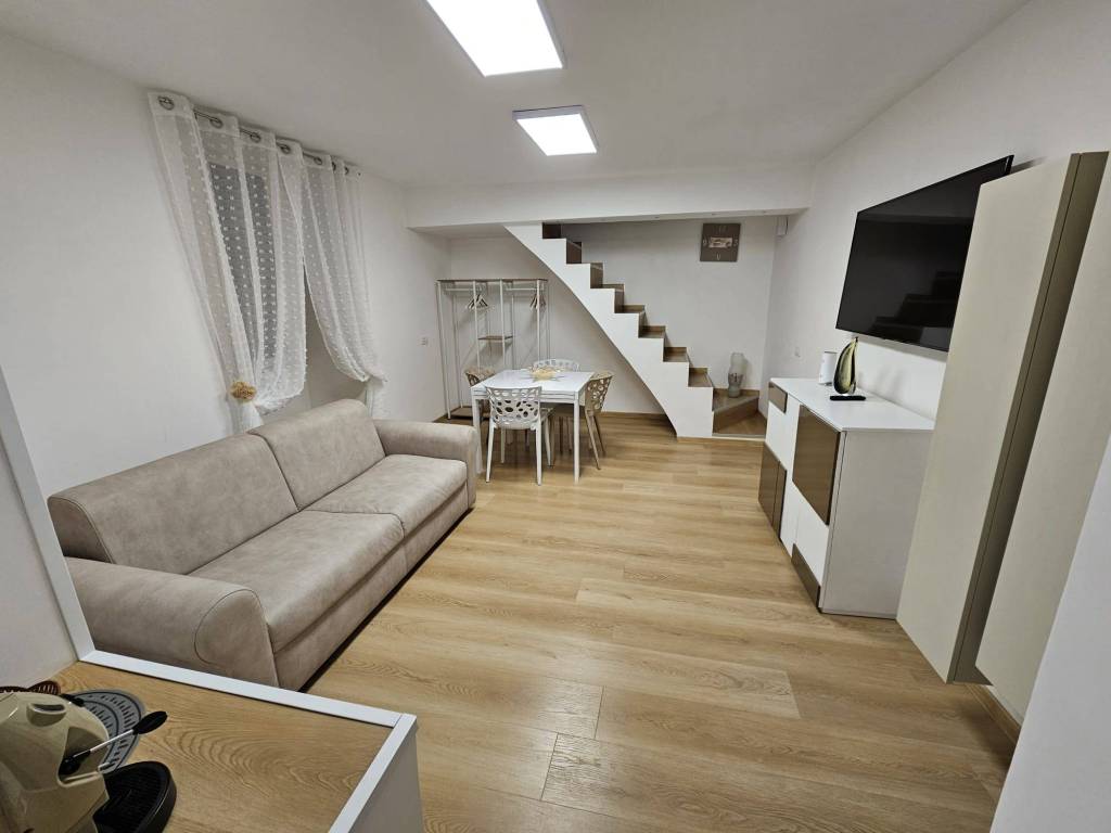 appartamento in affitto a Napoli