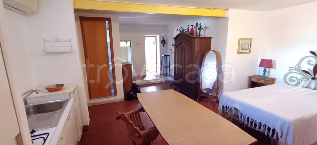 appartamento in affitto a Napoli in zona Pendino / San Giuseppe