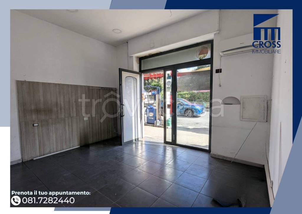 negozio in affitto a Napoli in zona Soccavo