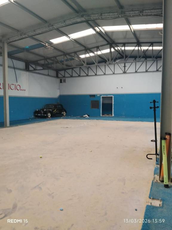 locale commerciale in affitto a Napoli in zona Soccavo