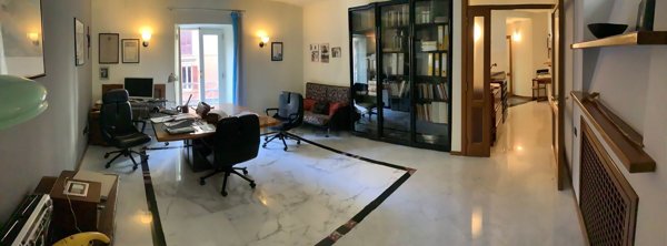 appartamento in affitto a Napoli in zona Chiaia