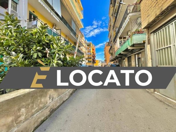 negozio in affitto a Napoli in zona Bagnoli