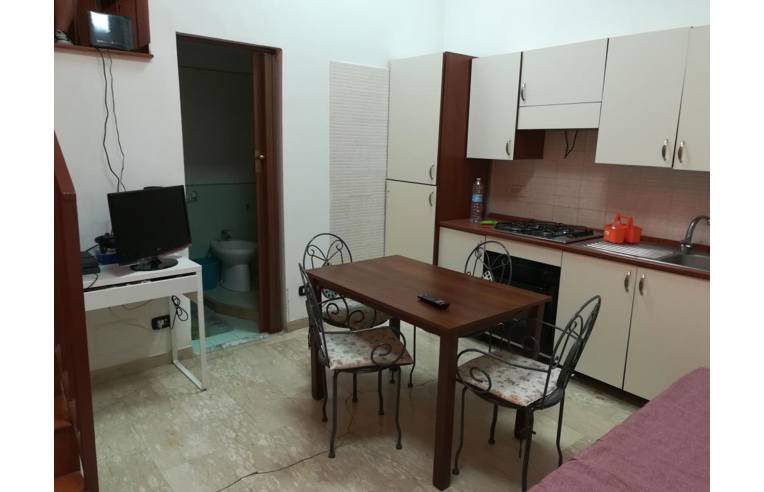 camera singola in affitto a Napoli in zona San Ferdinando