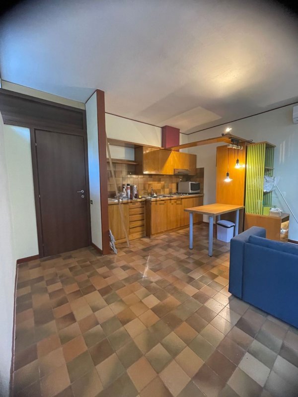 appartamento in affitto a Napoli in zona Chiaia