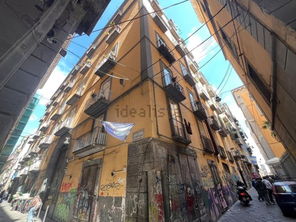 appartamento in affitto a Napoli in zona Mercato