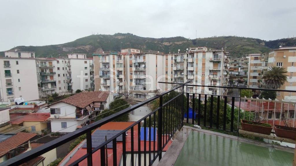 appartamento in affitto a Napoli in zona Soccavo