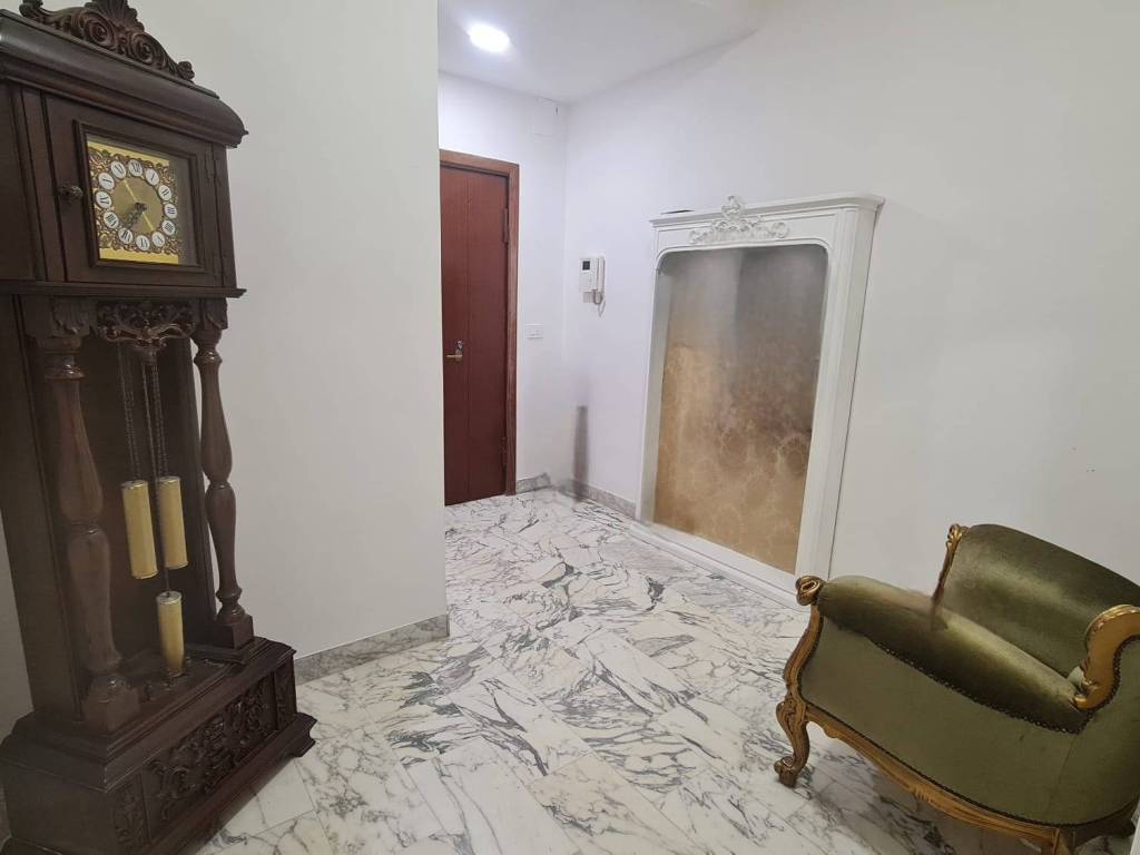 appartamento in affitto a Napoli in zona Stella