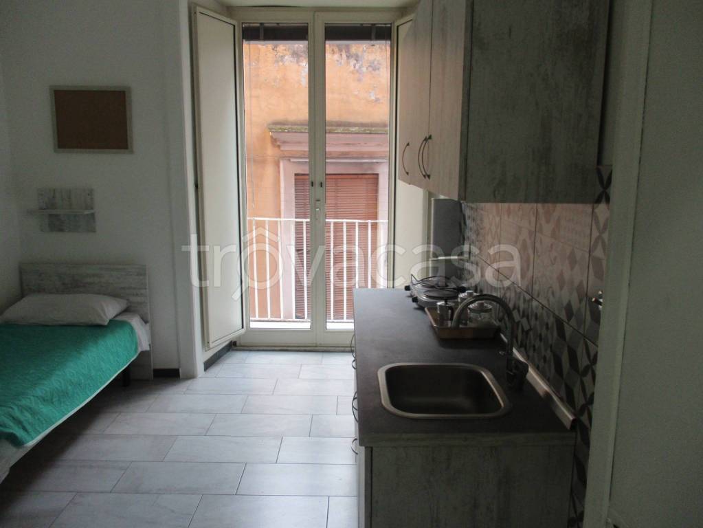 appartamento in affitto a Napoli in zona Stella