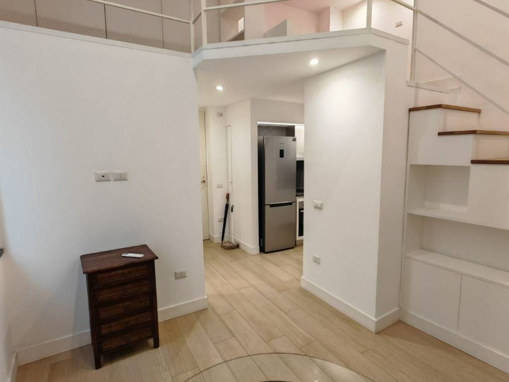 appartamento in affitto a Napoli in zona Chiaia