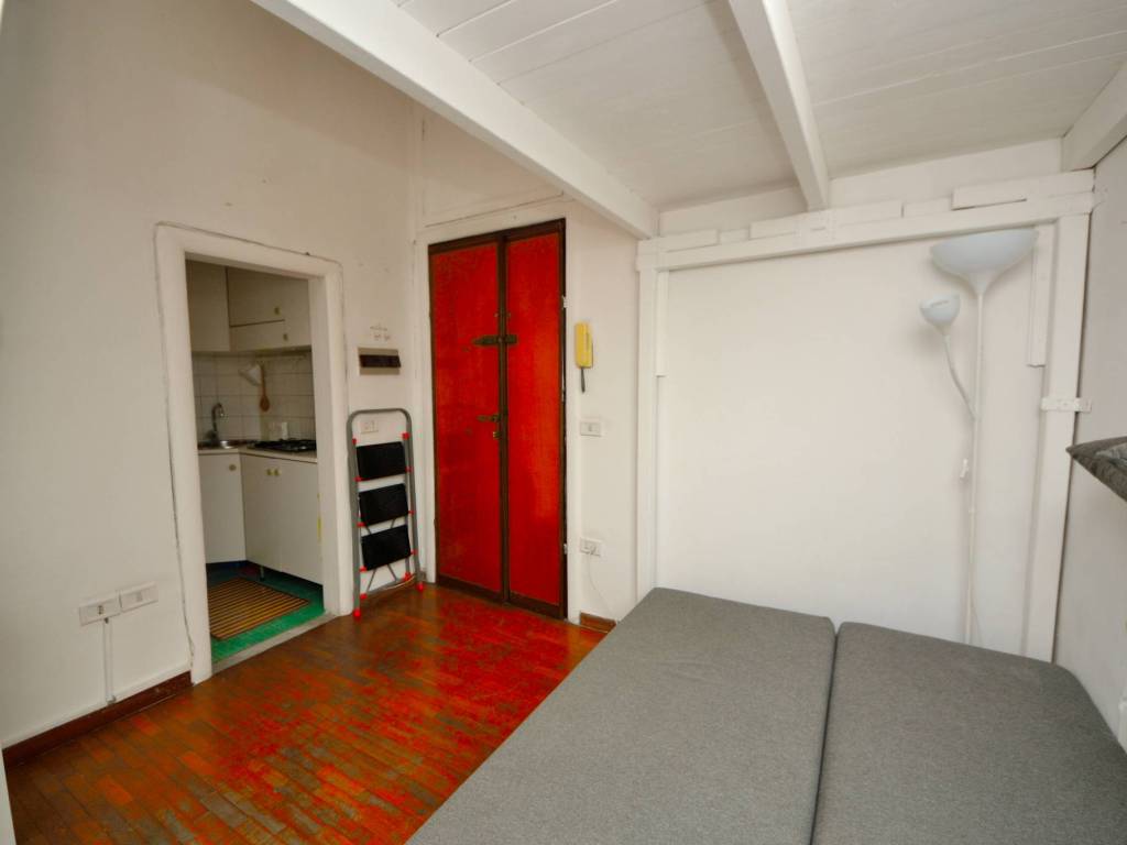 appartamento in affitto a Napoli in zona Chiaia