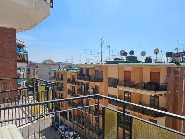 appartamento in affitto a Napoli in zona Arenella
