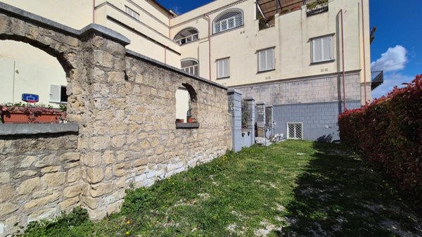 appartamento in affitto a Napoli in zona Capodimonte / Colli Aminei