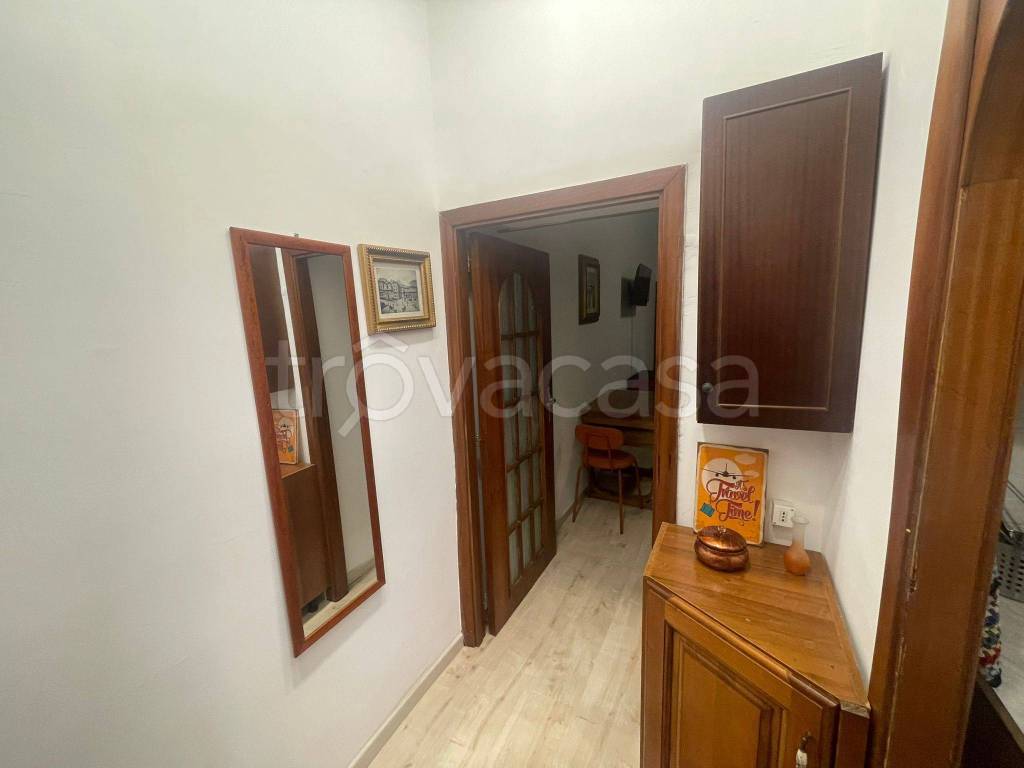 appartamento in affitto a Napoli in zona Stella