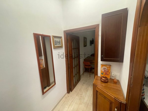 appartamento in affitto a Napoli in zona San Carlo all'Arena