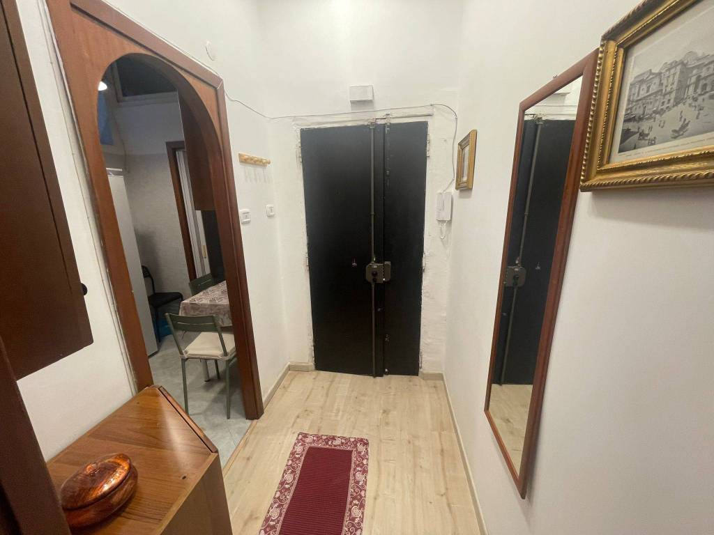 appartamento in affitto a Napoli in zona Stella