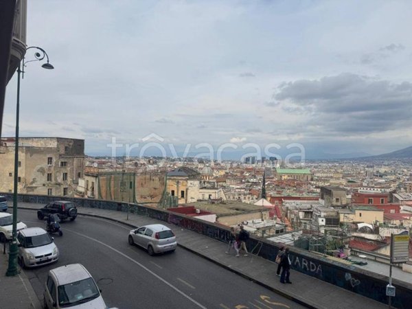 appartamento in affitto a Napoli in zona Chiaia