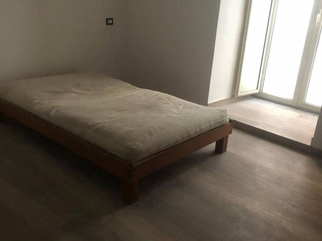 appartamento in affitto a Napoli in zona Chiaia