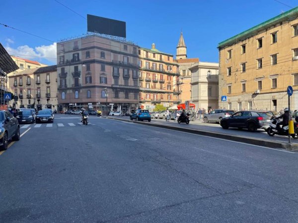 appartamento in affitto a Napoli in zona Porto
