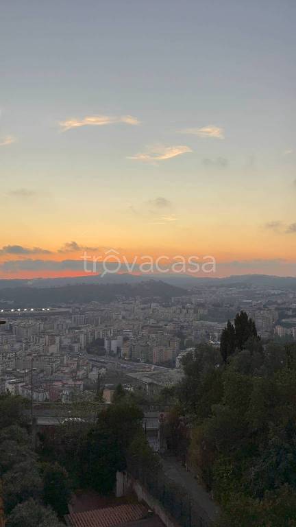 appartamento in affitto a Napoli in zona Posillipo
