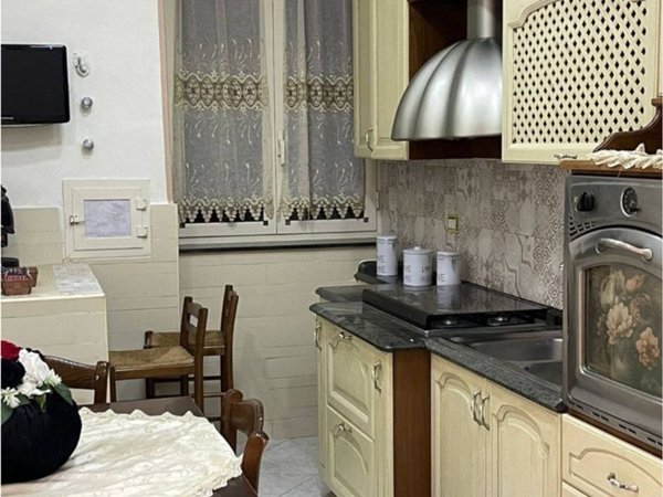 appartamento in affitto a Napoli in zona Porto