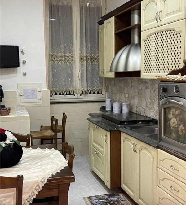 appartamento in affitto a Napoli in zona Porto