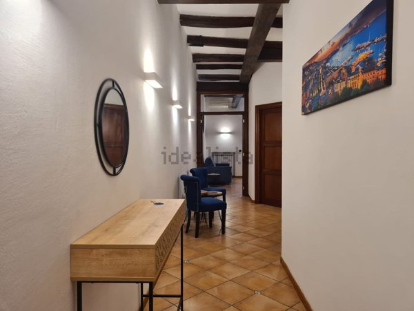 appartamento in affitto a Napoli in zona Chiaia