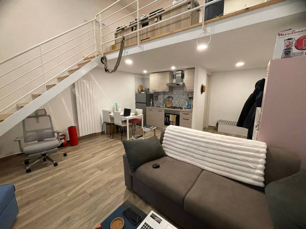 appartamento in affitto a Napoli