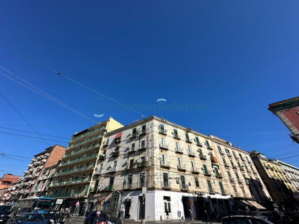 negozio in affitto a Napoli in zona Pendino / San Giuseppe