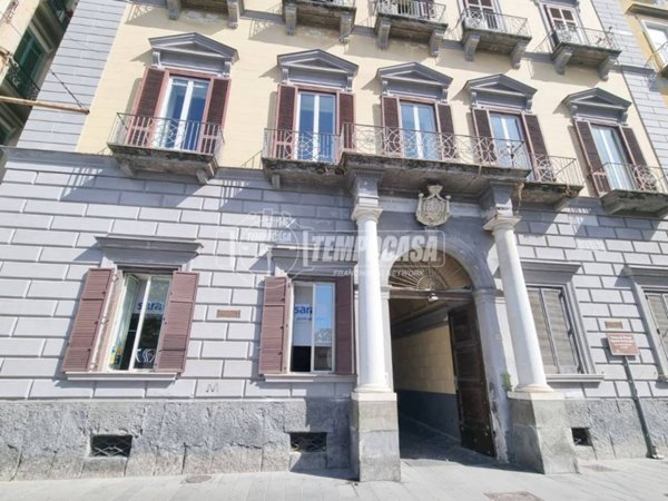 ufficio in affitto a Napoli in zona Chiaia