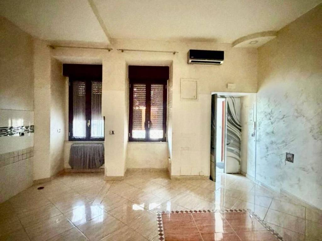 appartamento in affitto a Napoli in zona Stella