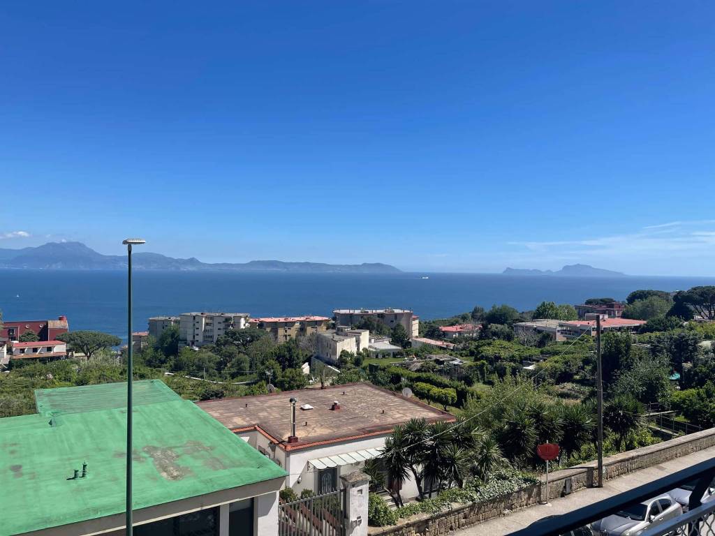 appartamento in affitto a Napoli in zona Posillipo