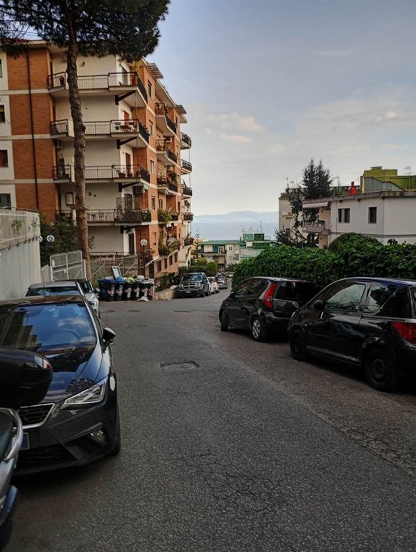 appartamento in affitto a Napoli in zona Posillipo
