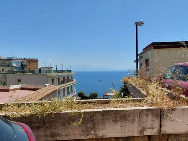 appartamento in affitto a Napoli in zona Posillipo