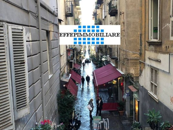 appartamento in affitto a Napoli in zona Chiaia