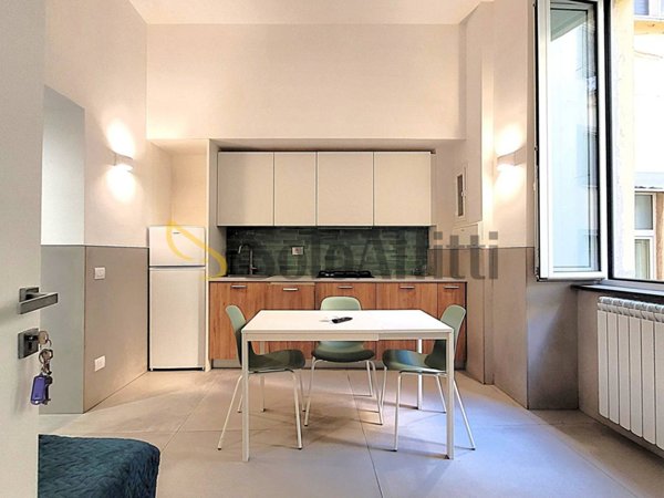 appartamento in affitto a Napoli in zona Stella