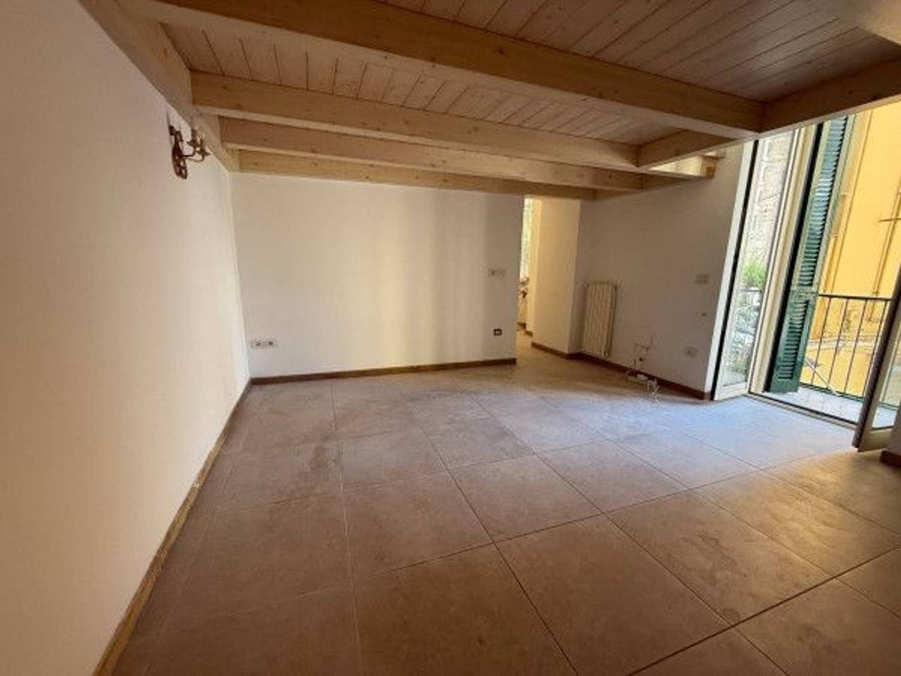 appartamento in affitto a Napoli in zona Chiaia