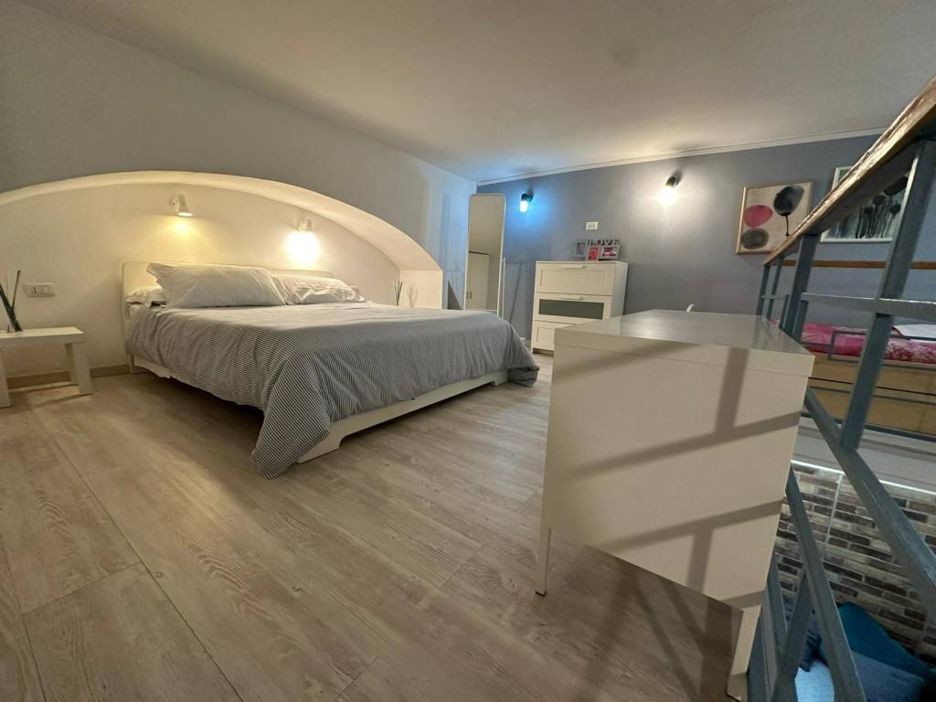 appartamento in affitto a Napoli in zona Stella