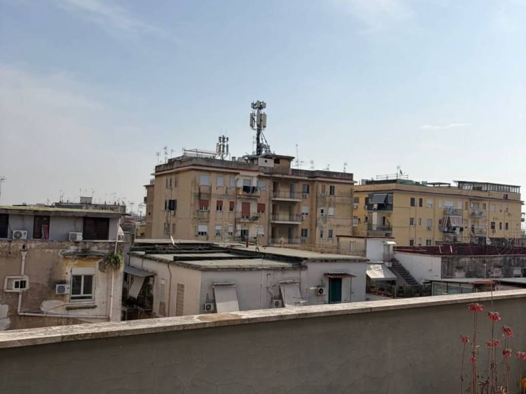 appartamento in affitto a Napoli in zona Vicaria