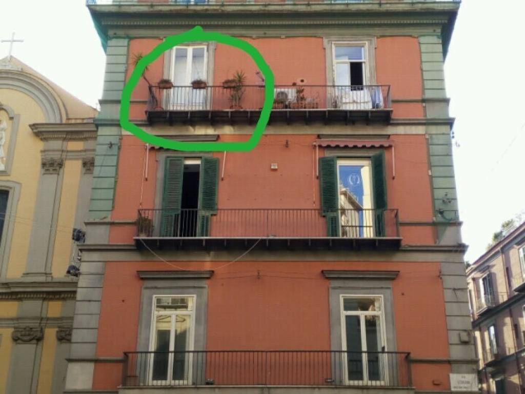 appartamento in affitto a Napoli in zona Chiaia