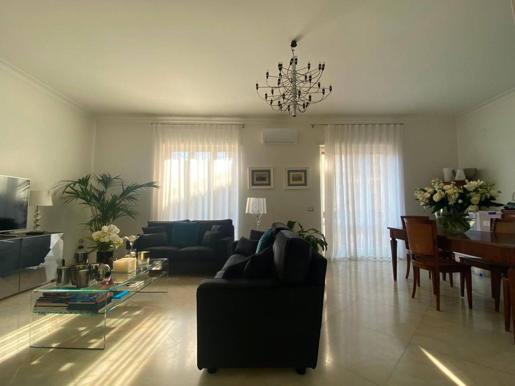 appartamento in affitto a Napoli in zona Vomero