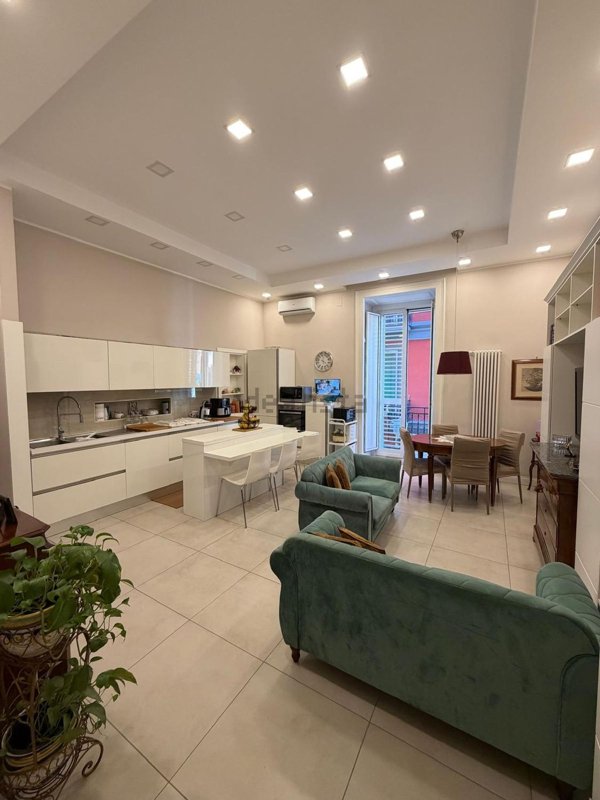 appartamento in affitto a Napoli in zona Pendino / San Giuseppe