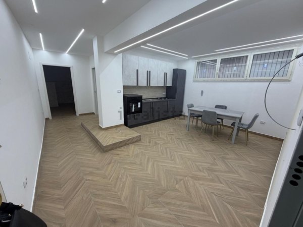 appartamento in affitto a Napoli in zona San Carlo all'Arena