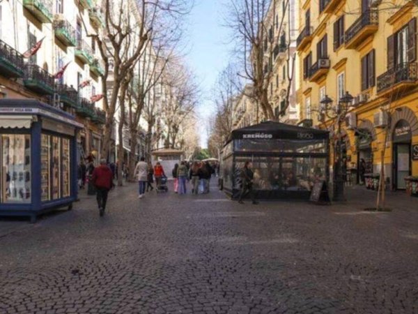 ufficio in affitto a Napoli in zona Vomero
