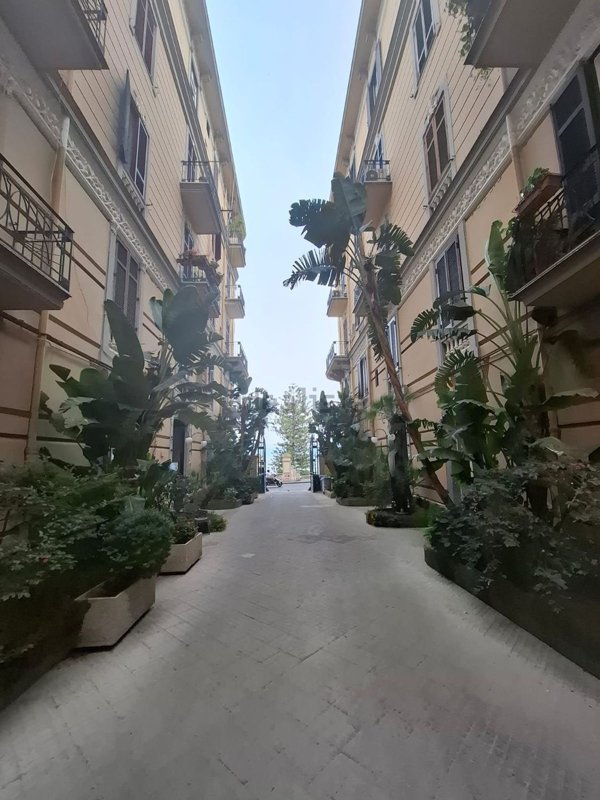 appartamento in affitto a Napoli in zona Posillipo