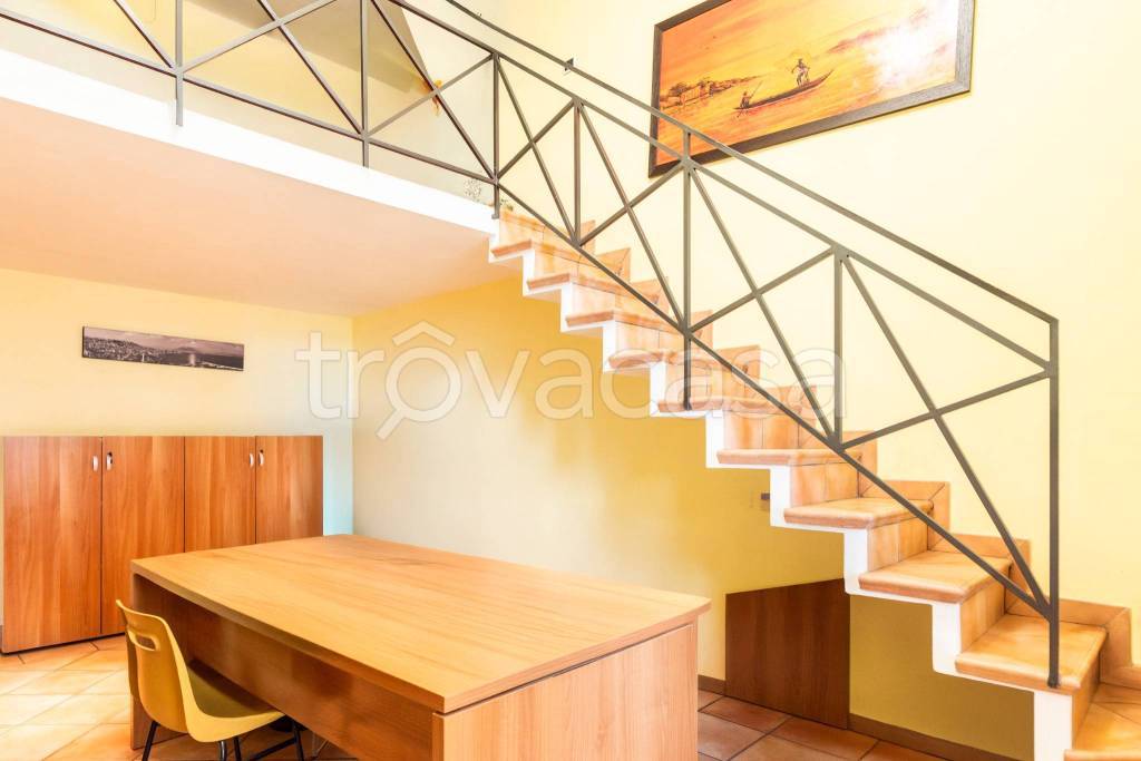 ufficio in affitto a Napoli in zona Vomero