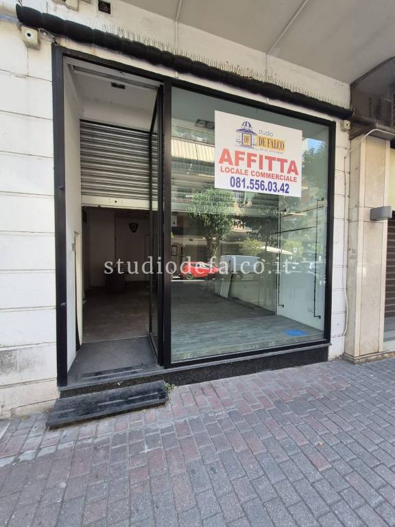negozio in affitto a Napoli in zona Soccavo